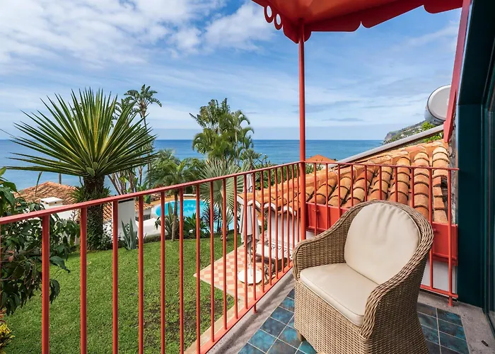 Ourmadeira - Do Mar I Arco da Calheta (Madeira)